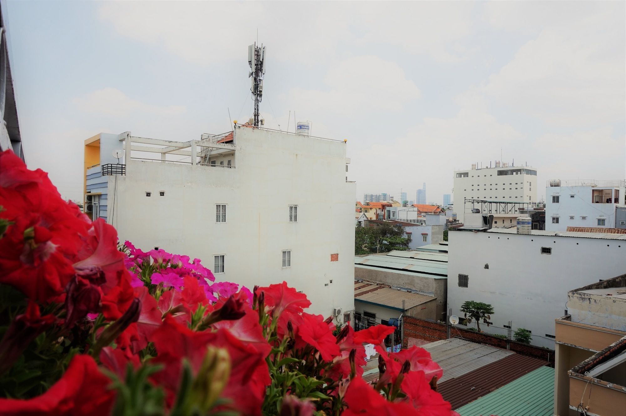 Reddoorz Near Khu Che Xuat Tan Thuan 2 Hotel Ho Chi Minh City Exterior photo